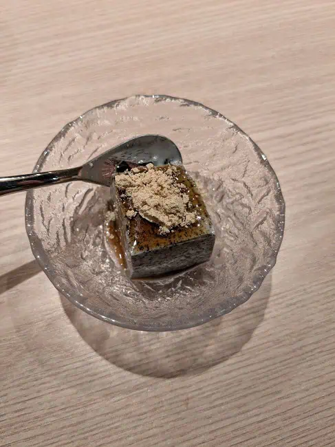 Sesame cake for dessert
