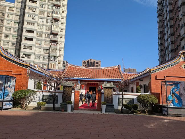 Lai’s Family House