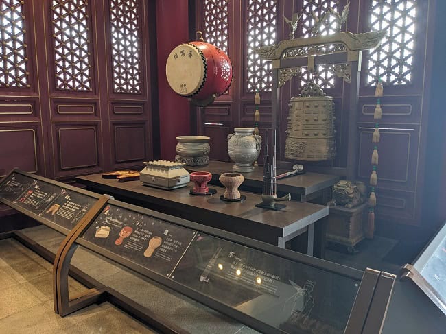 Musical instruments used for ceremonies
