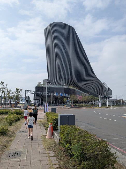 Cruise terminal